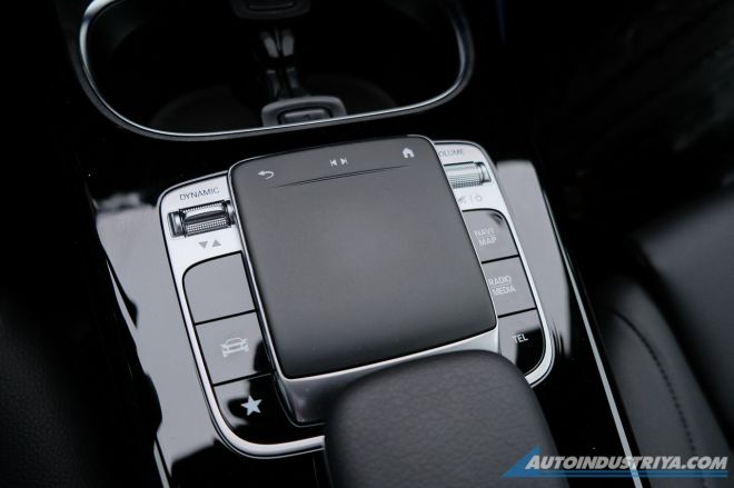 2019 Mercedes-Benz A-Class A 180 Progressive image
