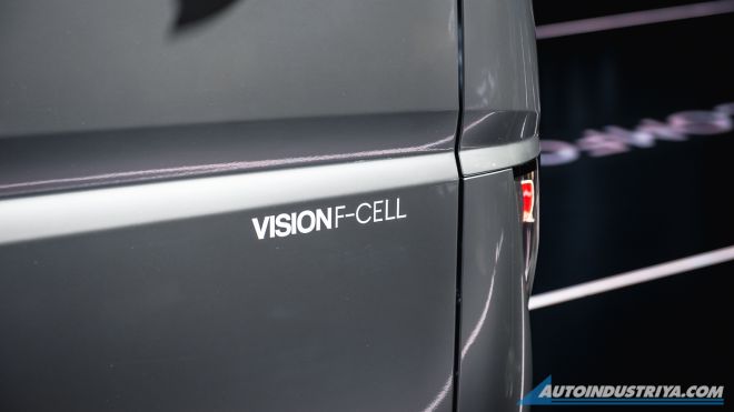 Fuso Vision F-Cell Truck image