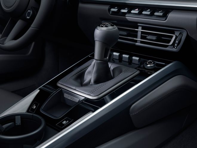 Porsche gives 911 Carrera S, 4S a proper manual transmission image