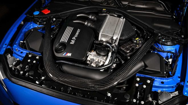Most powerful BMW M2 CS still has a manual transmission image