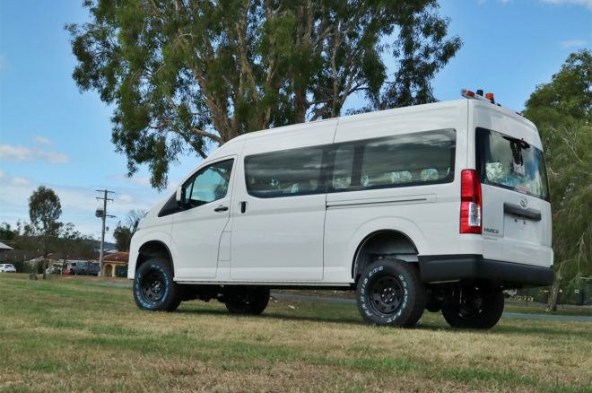 Hiace 4x4 image