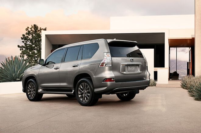 Lexus PH quietly reveals spindle grill GX 460, starts at Php 5.898M image