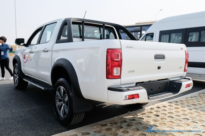 First Impressions: 2020 JAC T8 pick-up and S4 compact crossover image