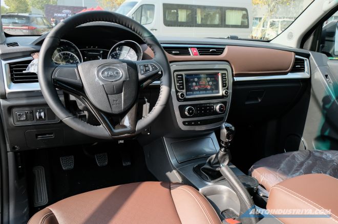 First Impressions: 2020 JAC T8 pick-up and S4 compact crossover image