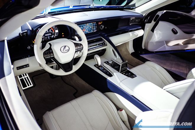 Lexus wants you to drive topless with 2020 LC500 Convertible image