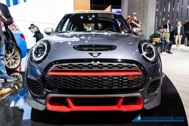 2020 Mini JCW GP is a 300HP monster hatch image