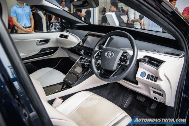 Check out the hydrogen-powered Mirai at Toyota HEV Drive Expo image