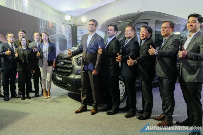 Ford PH goes big with 15-seater Transit, starts at Php 2.3M image