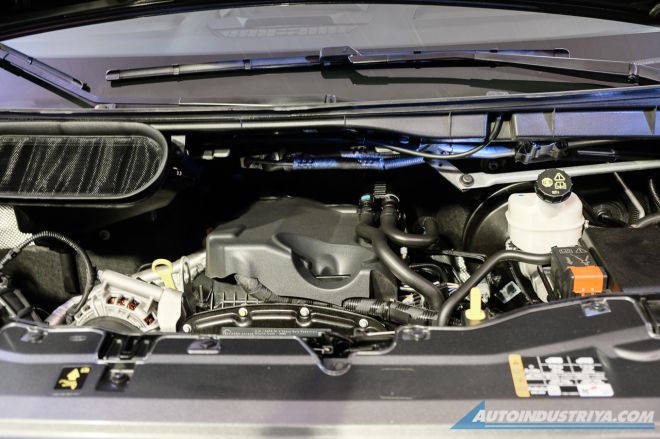 Ford PH goes big with 15-seater Transit, starts at Php 2.3M image