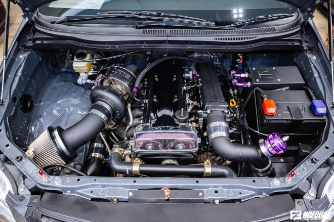 We want to drive this 2JZ-powered Toyota Innova image