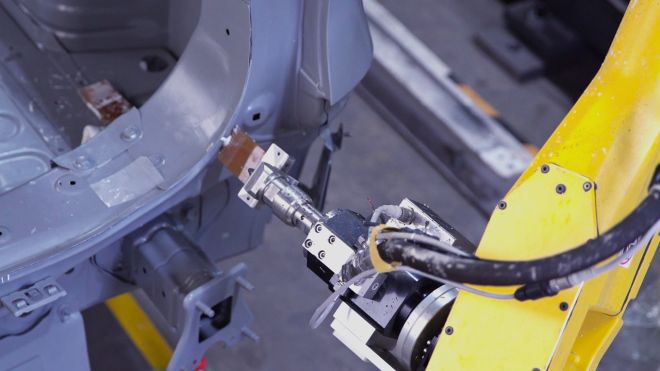 Nissan is upgrading their plants with robots, new tech image