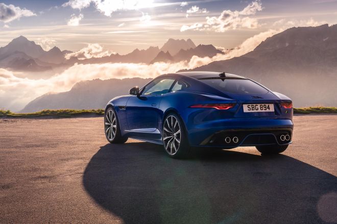 Jaguar F-Type gets a new face, more powerful V8 in latest refresh image