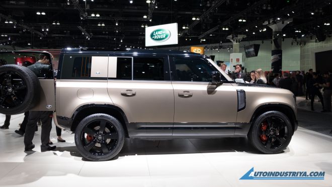 Build and buy your Land Rover Defender for Php 6.09 M image