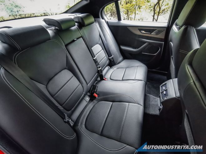 2020 Jaguar XE R-Dynamic image