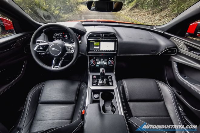 2020 Jaguar XE R-Dynamic image