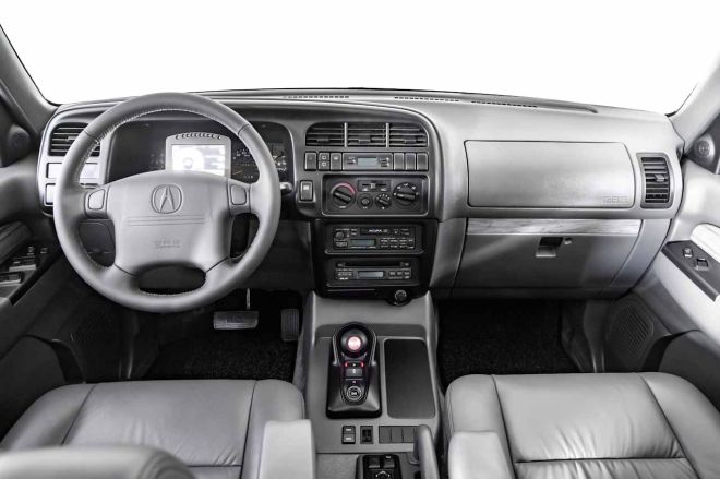 This Isuzu Trooper has more power than a Civic Type R image