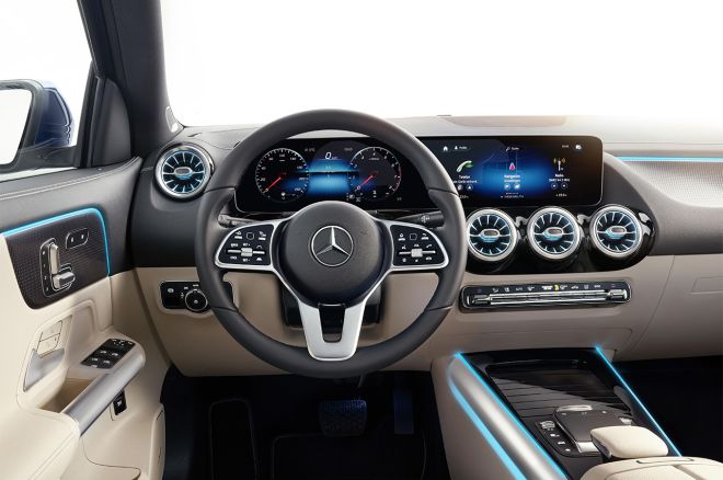 Mercedes-Benz GLA image