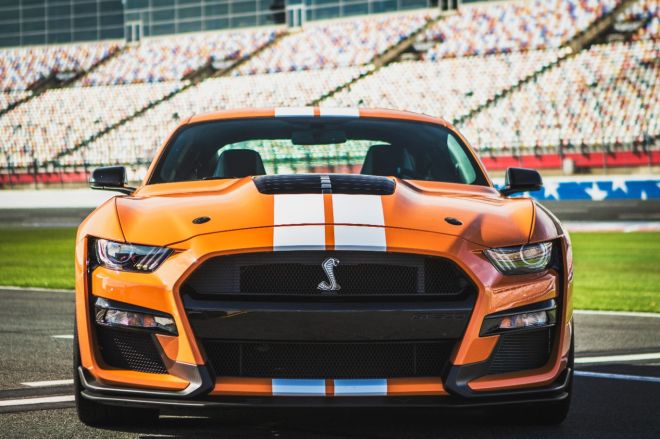 Ford&rsquo;s new program teaches owners how to drive their Shelby GT500 image