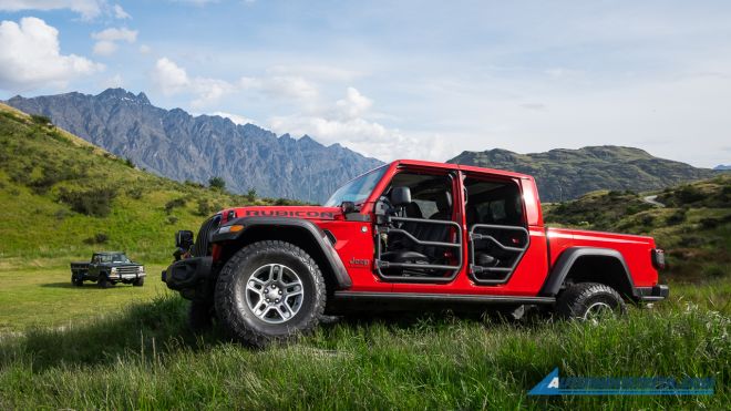 2020 Jeep Gladiator makes global launch, coming to PH mid-2020 image