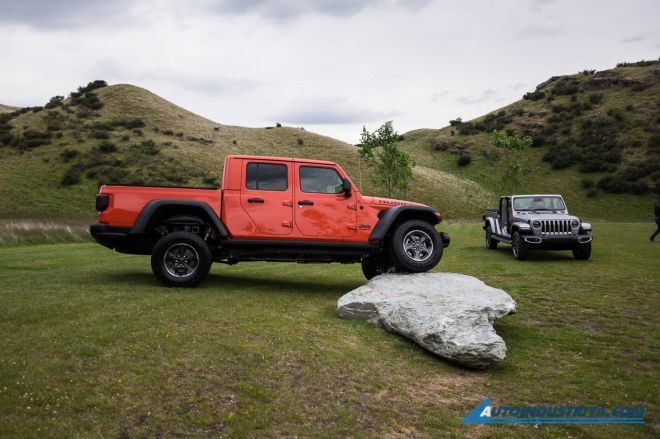 2020 Jeep Gladiator makes global launch, coming to PH mid-2020 image