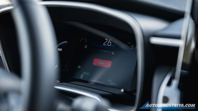 We experience how Toyota Safety Sense works, and it is brilliant image