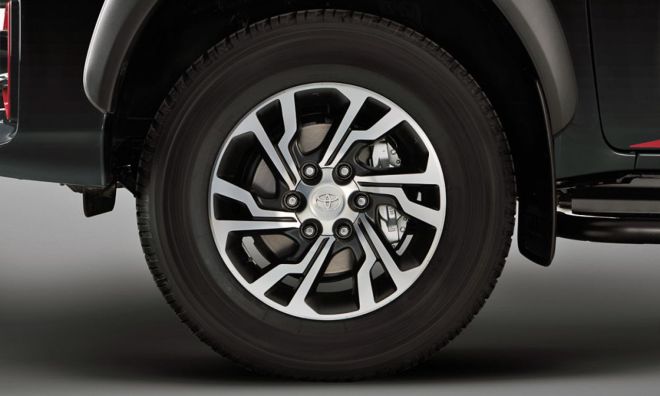 2020 Toyota Hilux GR Sport swaps diesel for gasoline V6 image