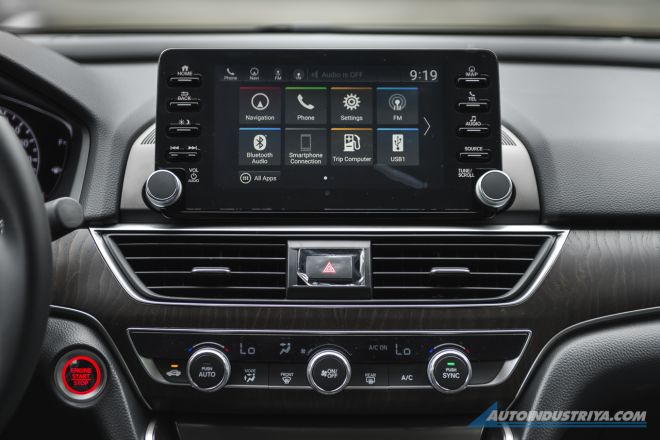 Honda Accord Review image
