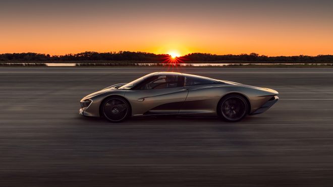 McLaren Speedtail hits 403 km/h 30 times during testing image