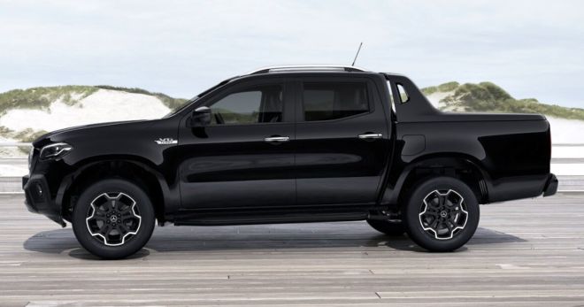 2020 Mercedes-Benz X-Class looks mean in all-black finish image