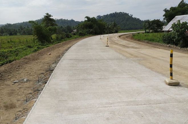 DPWH: Samar Pacific Coastal Road is now 30% complete image