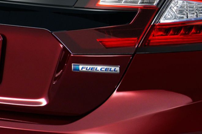 Honda and Isuzu team up for hydrogen fuel cell trucks image