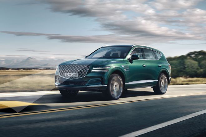 2020 Genesis GV80 takes aim at the Lexus RX, BMW X5 image