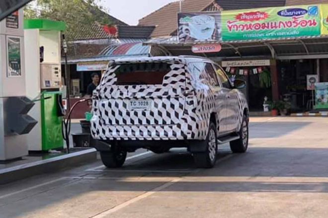 SPIED: Facelifted Toyota Fortuner coming soon image