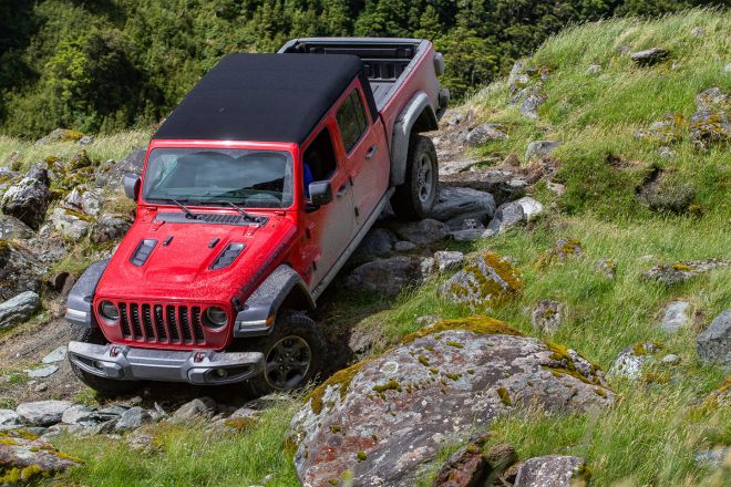 First Drive: 2020 Jeep Gladiator pick-up is functionally entertaining image