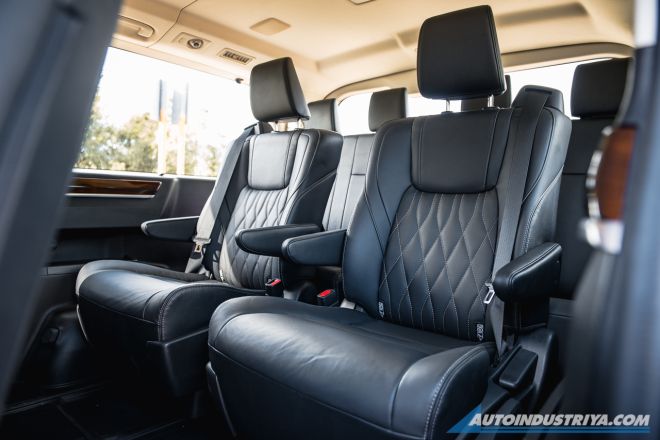 2019 Toyota Hiace Super Grandia Elite image