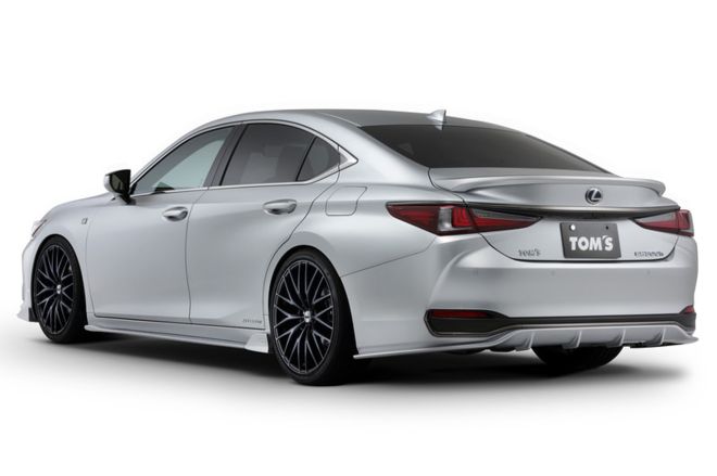 You can now buy this cool Tom&rsquo;s kit for your Lexus ES image