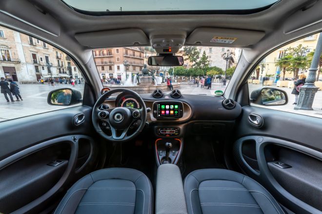 Smart goes fully electric with new EQ ForTwo, ForFour image