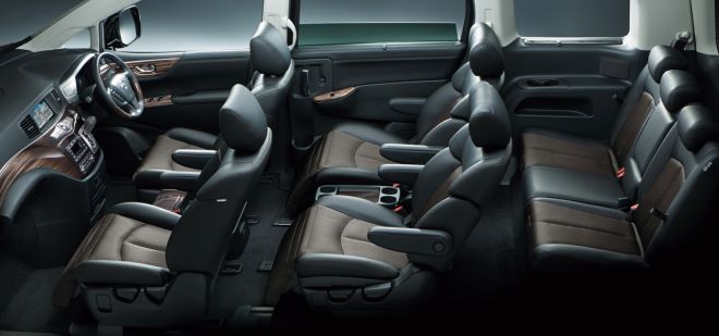 Nissan Elgrand image