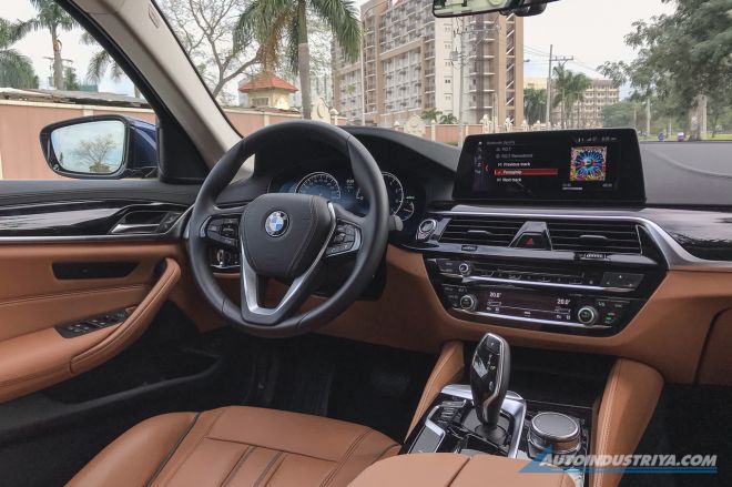 BMW 520i image