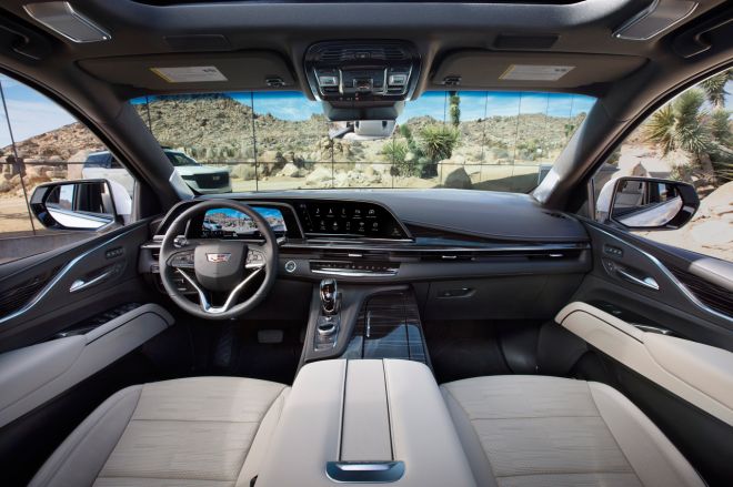 2020 Cadillac Escalade is the king of bling image