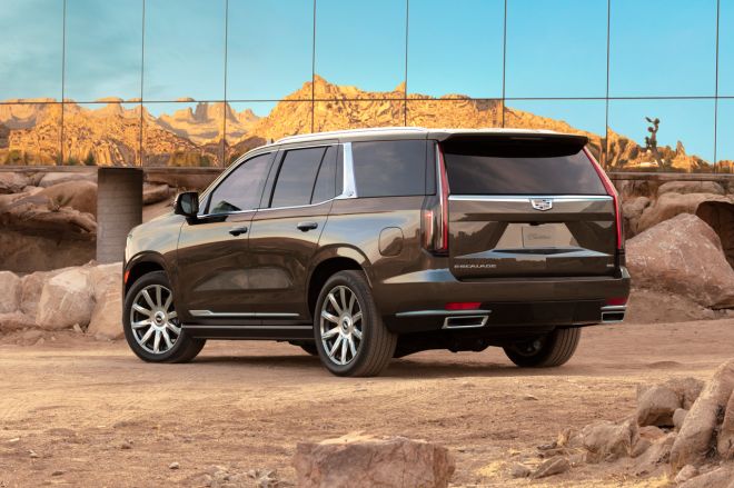 2020 Cadillac Escalade is the king of bling image