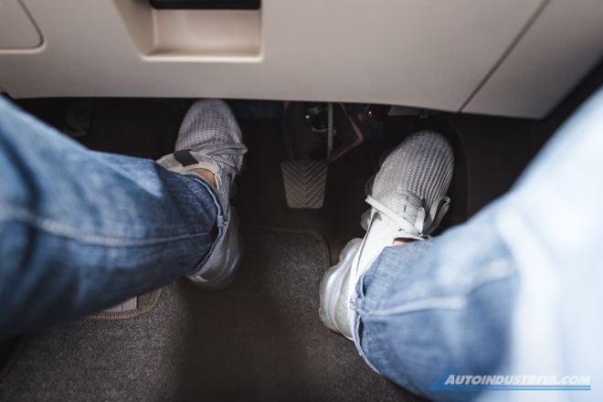 Why driving stick should still be a taught skill image