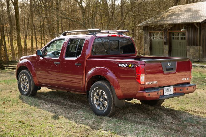 The Nissan Frontier lives on in the US, gets new V6 engine image