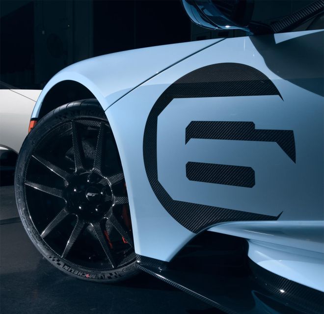 Ford GT image