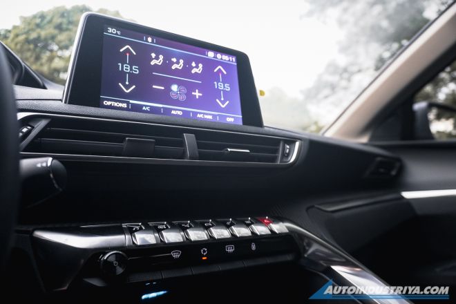 2020 Peugeot 3008 Active image