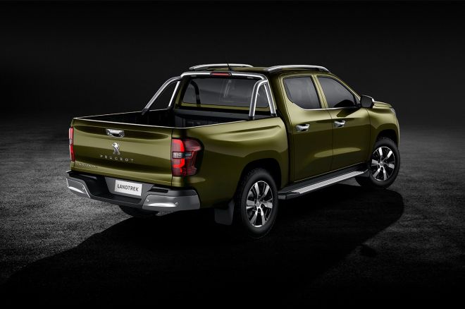 2020 Peugeot Landtrek wants to go toe-to-toe with Hilux, Ranger image