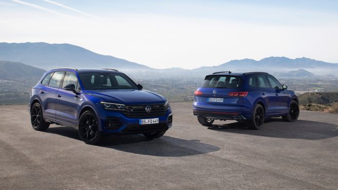 Volkswagen Touareg R is a 462 HP hybrid SUV image