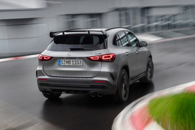 Mercedes-AMG GLA 45 is a baby crossover with 421 HP image