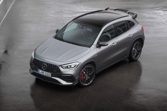Mercedes-AMG GLA 45 is a baby crossover with 421 HP image