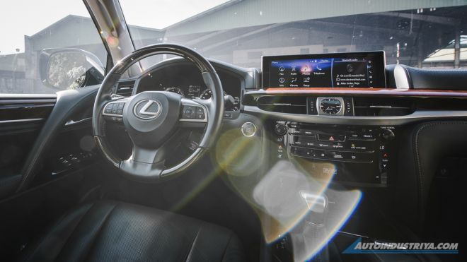 2019 Lexus LX570 image